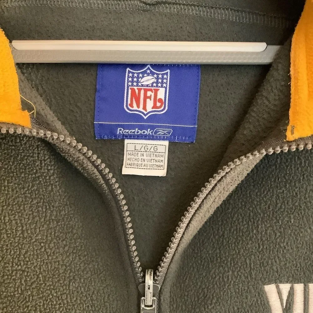 Reebok NFL Minnesota Vikings Zip Up 🏈🏟️‎ - Picture 2 of 6
